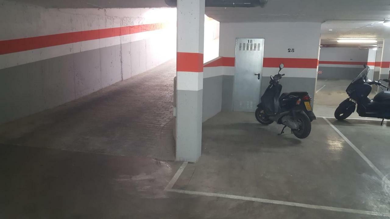 Murallas De Sevilla Apartamento Con Garaje 4 Pax Bagian luar foto